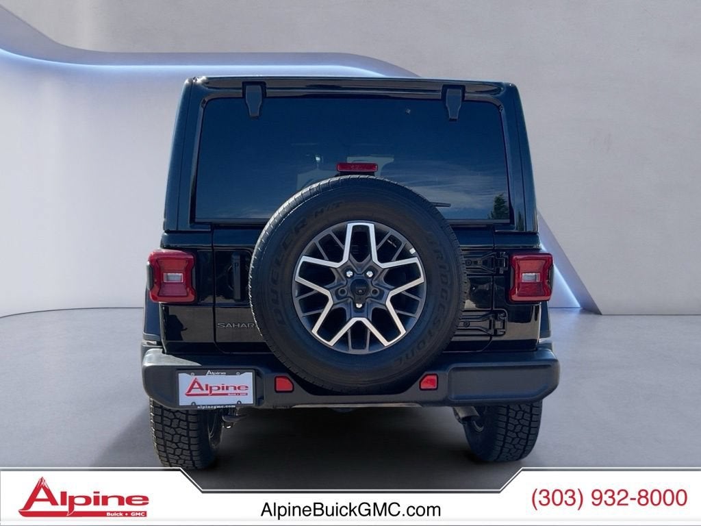 2025 Jeep Wrangler 4-Door Sahara 4x4