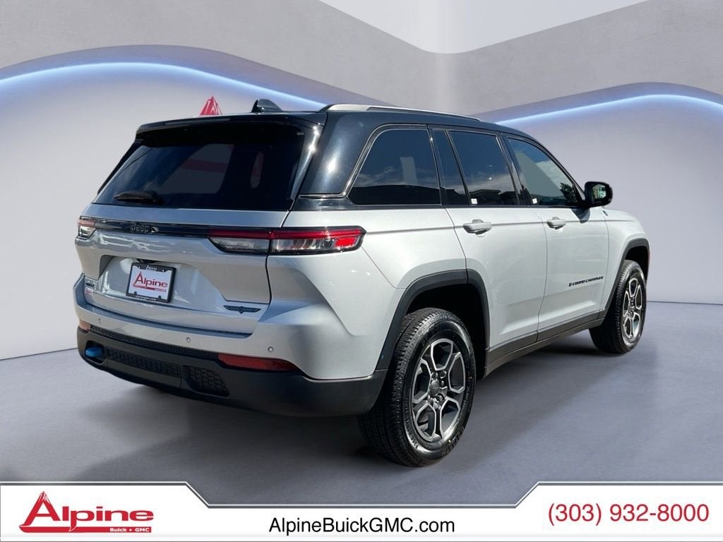 2022 Jeep Grand Cherokee 4xe Trailhawk