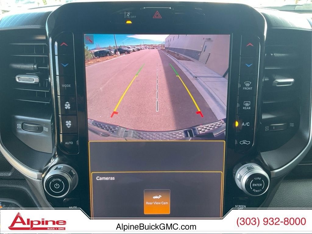 2025 RAM 1500 Big Horn Crew Cab 4x4 5'7" Box