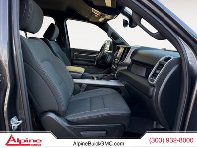 2022 RAM 1500 Big Horn Crew Cab 4x4 5'7" Box