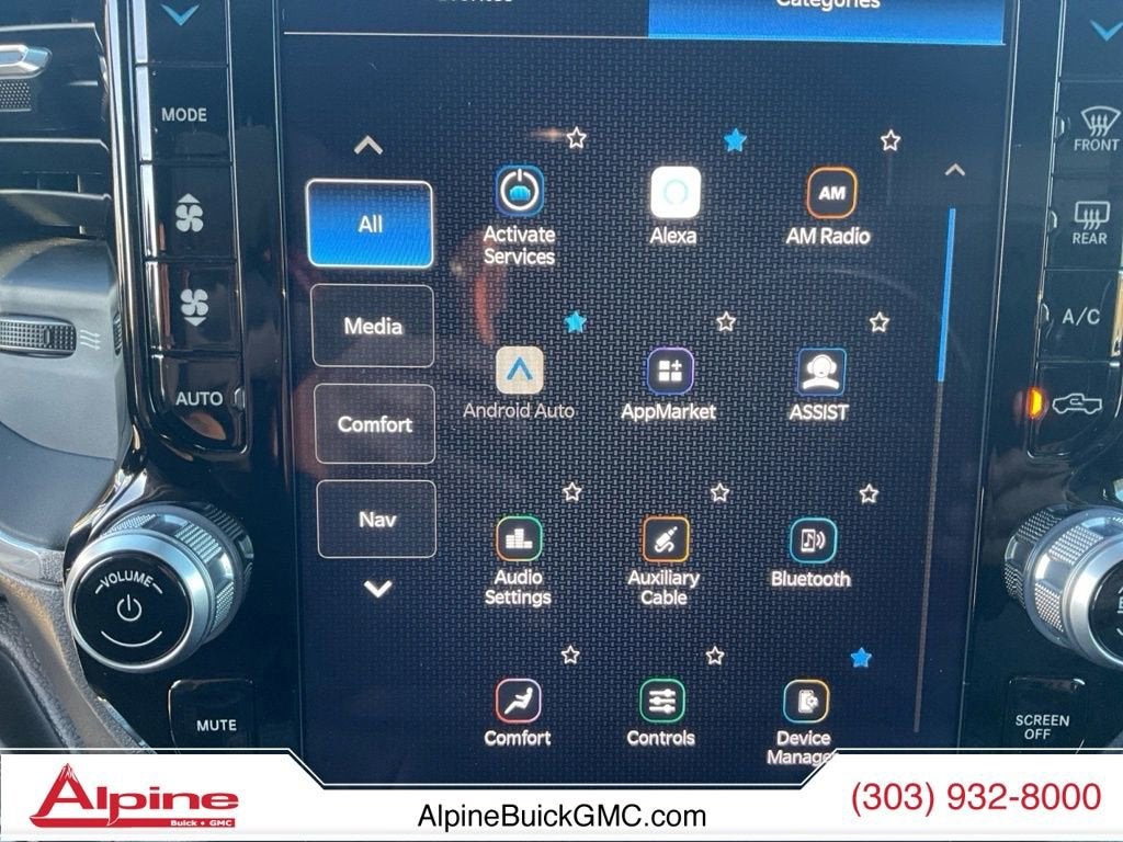 2023 RAM 1500 Laramie Crew Cab 4x4 5'7" Box