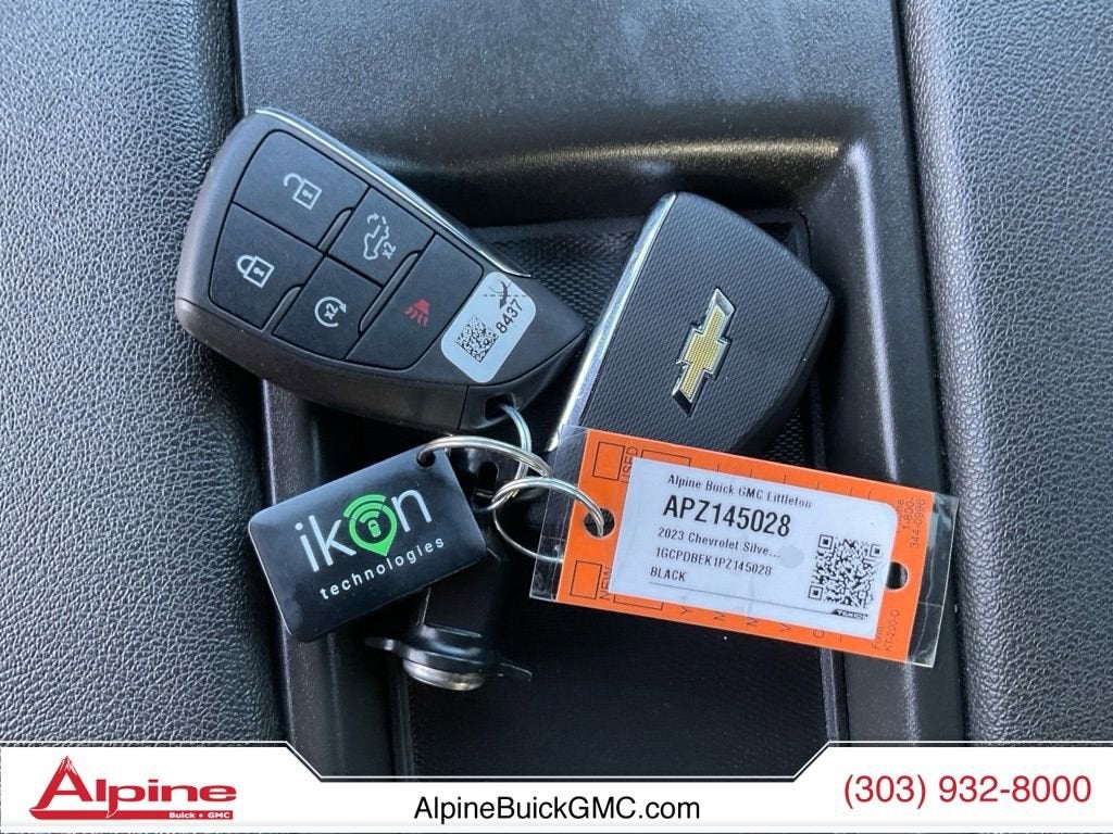 2023 Chevrolet Silverado 1500 Custom