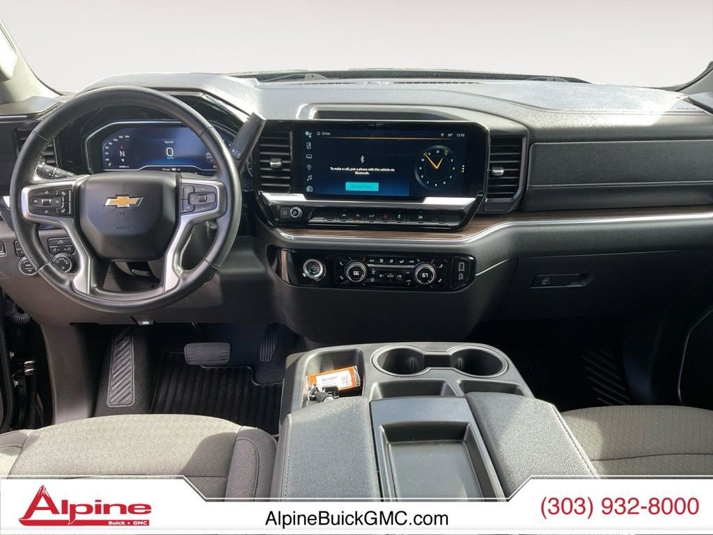 2024 Chevrolet Silverado 1500 LT (2FL)