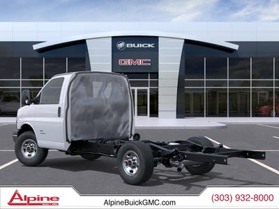 2025 GMC Savana Cutaway 3500 1WT