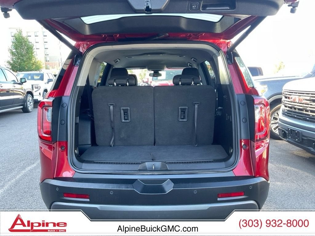 2023 GMC Acadia AT4
