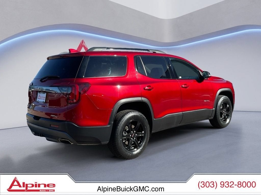 2023 GMC Acadia AT4