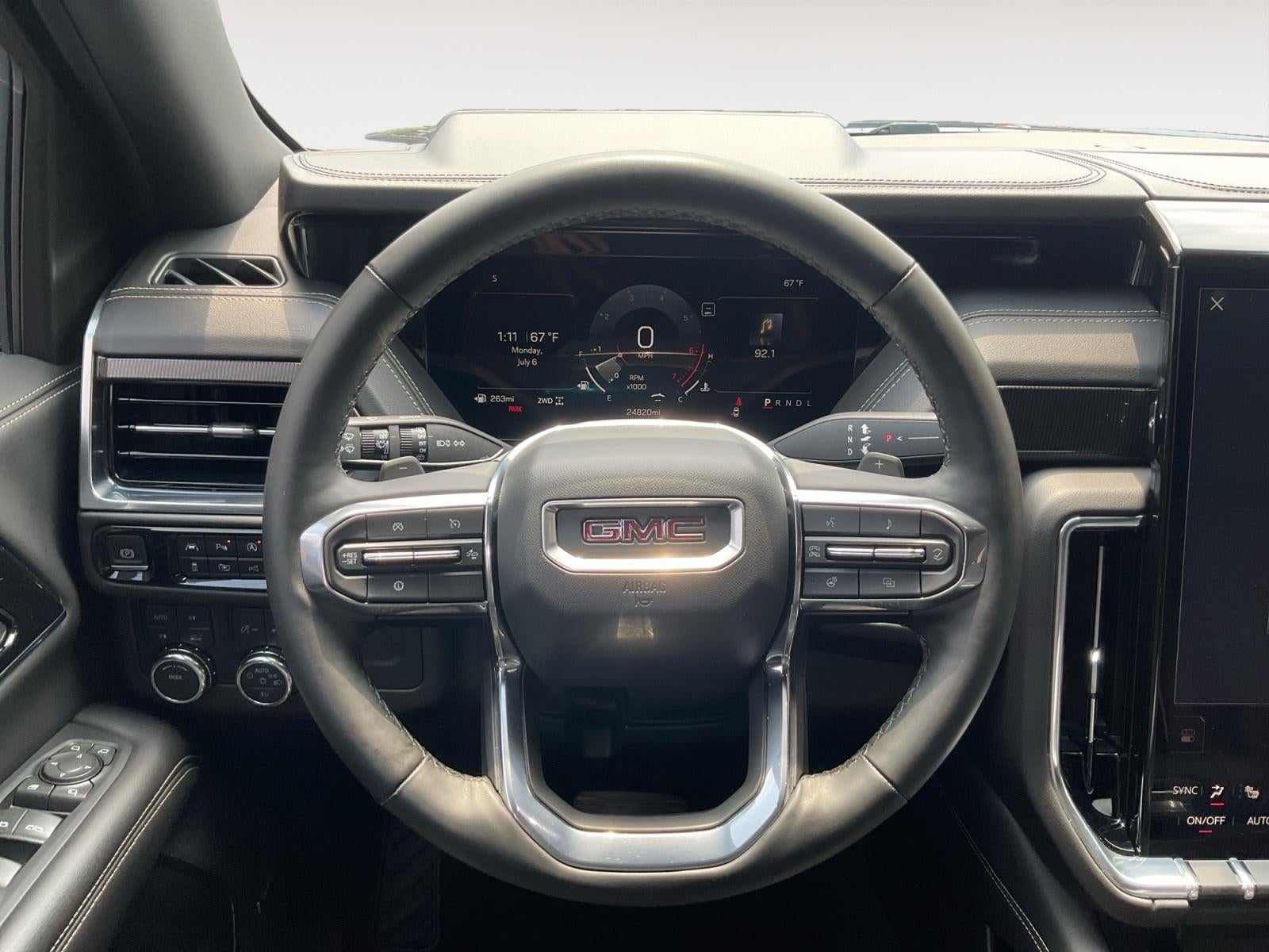 2025 GMC Yukon Elevation