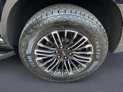 2025 GMC Yukon Elevation