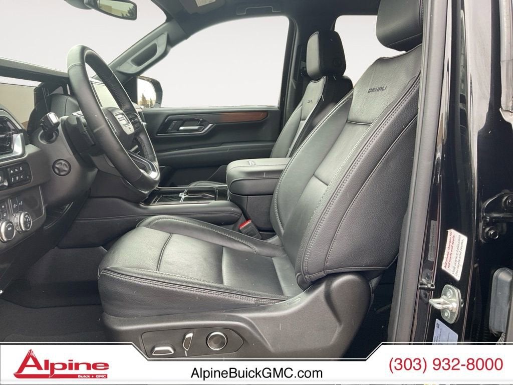 2025 GMC Yukon Denali