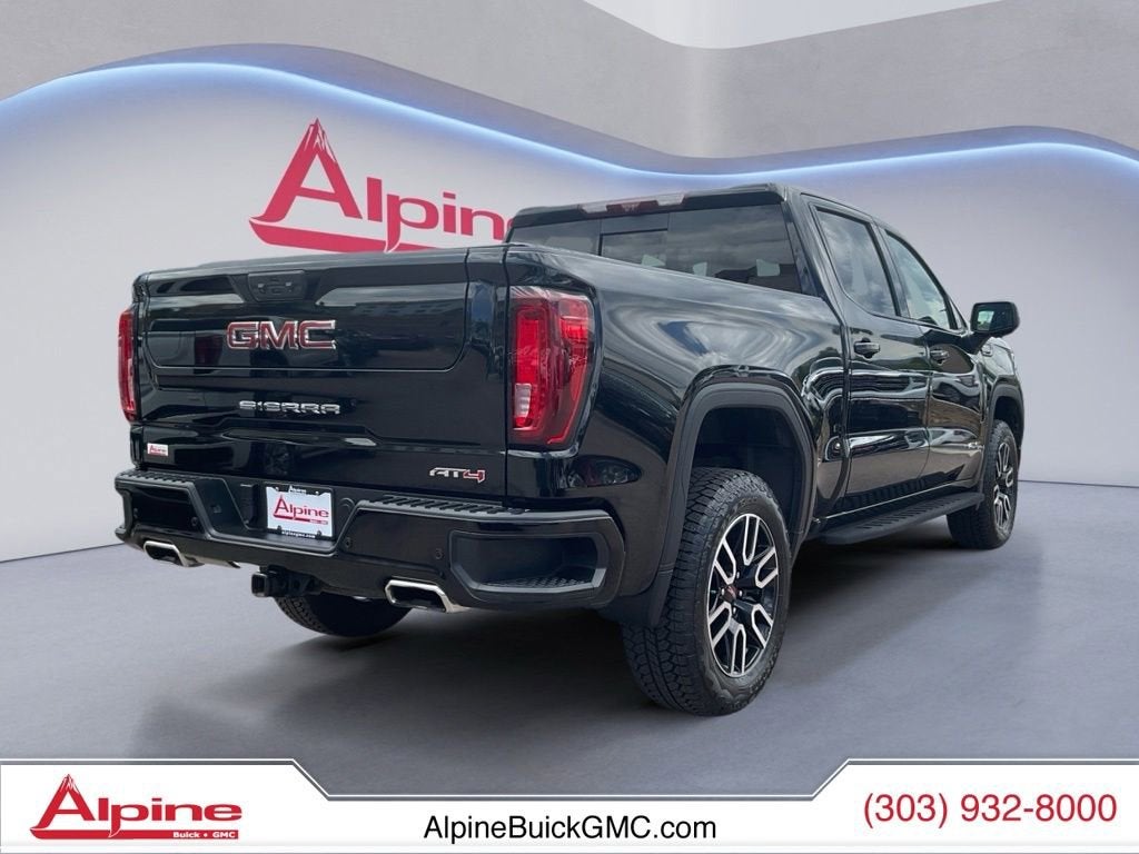 2023 GMC Sierra 1500 AT4