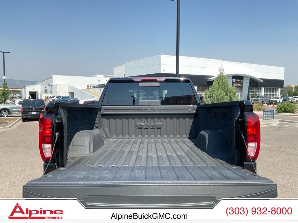 2025 GMC Sierra 1500 Elevation
