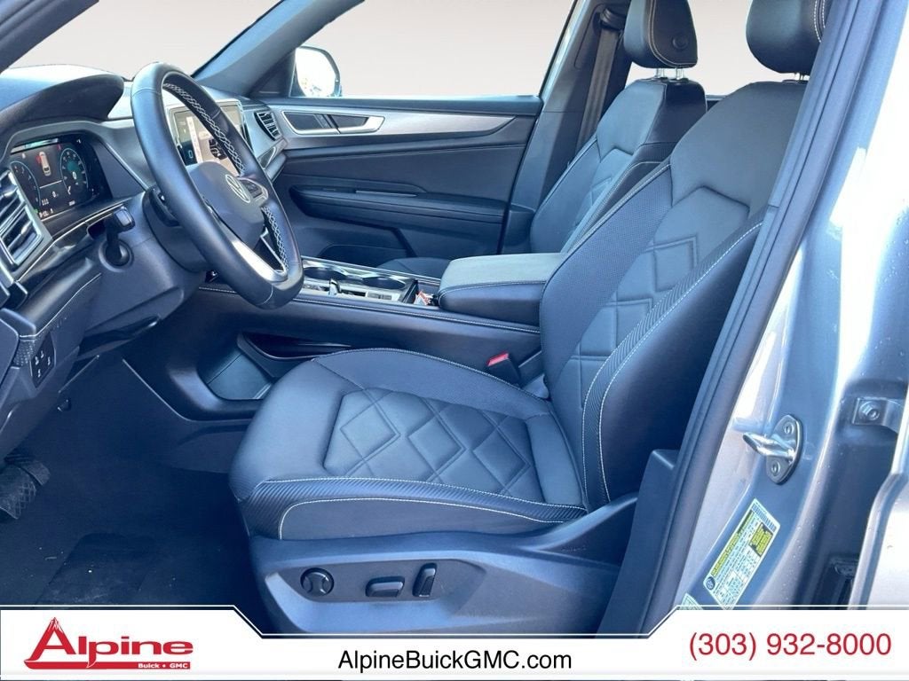 2025 Volkswagen Atlas Cross Sport 2.0T SE w/Technology