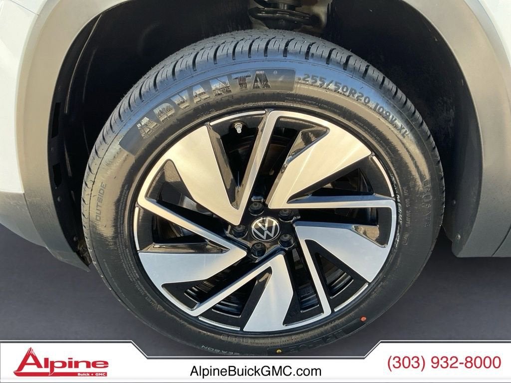2025 Volkswagen Atlas 2.0T SE w/Technology