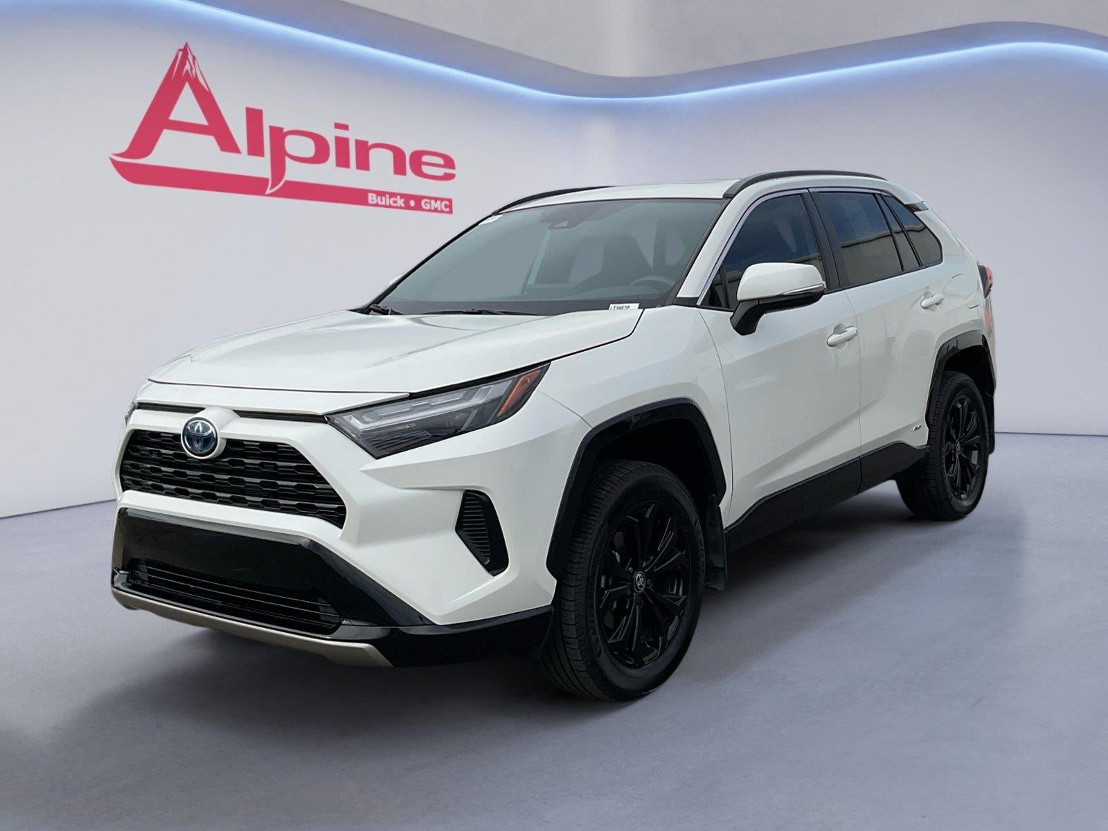 2022 Toyota RAV4 Hybrid SE