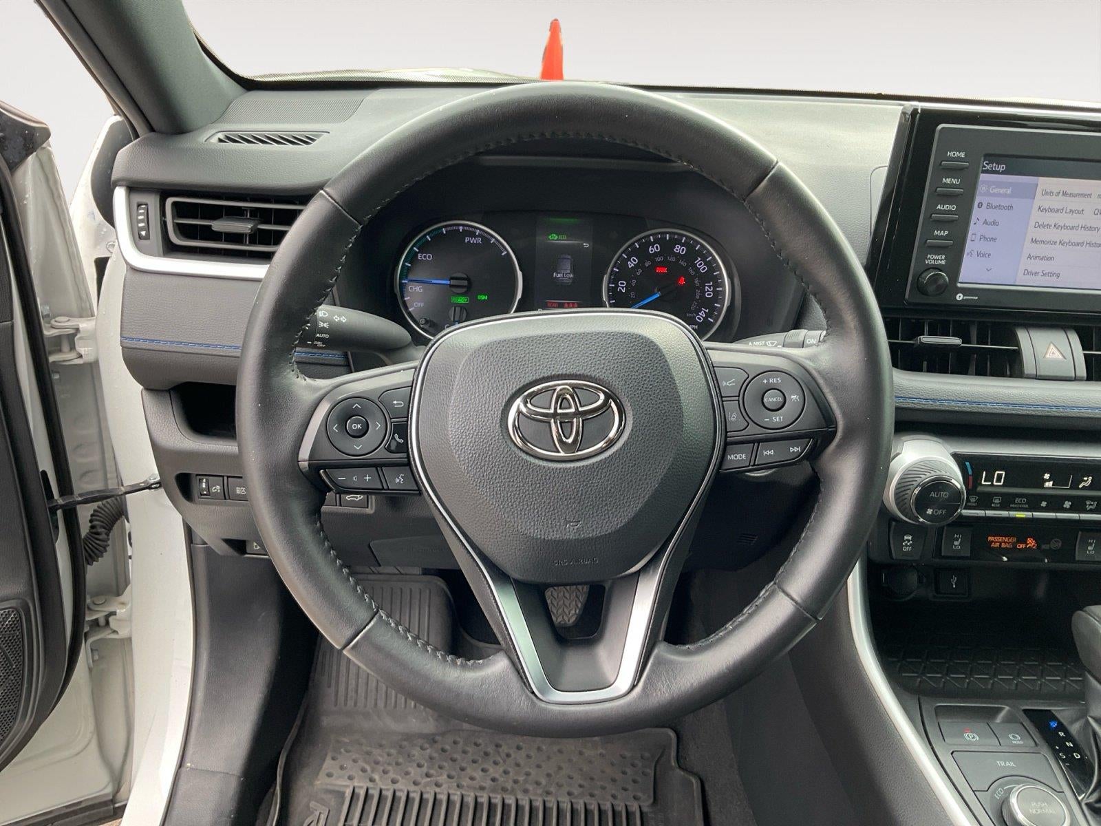 2022 Toyota RAV4 Hybrid SE