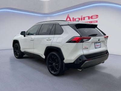 2022 Toyota RAV4 Hybrid SE