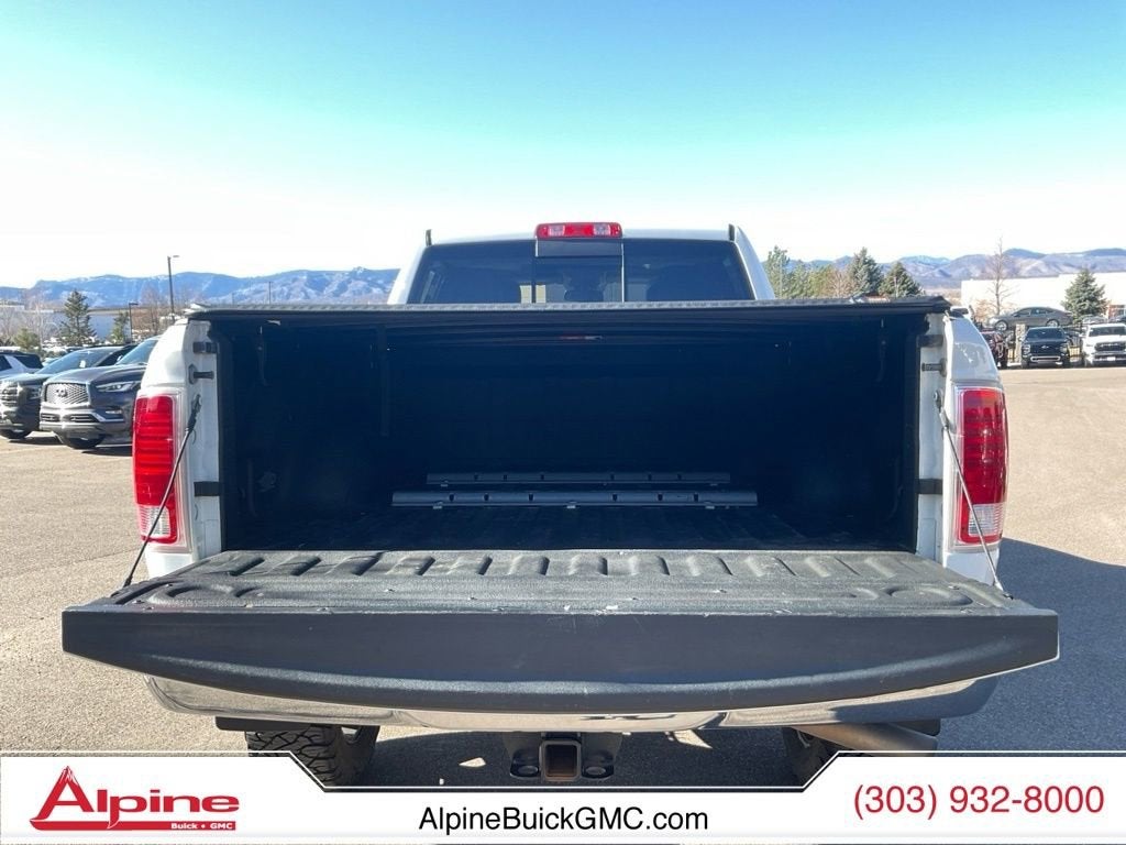 2018 RAM 2500 Laramie Crew Cab 4x4 6'4" Box