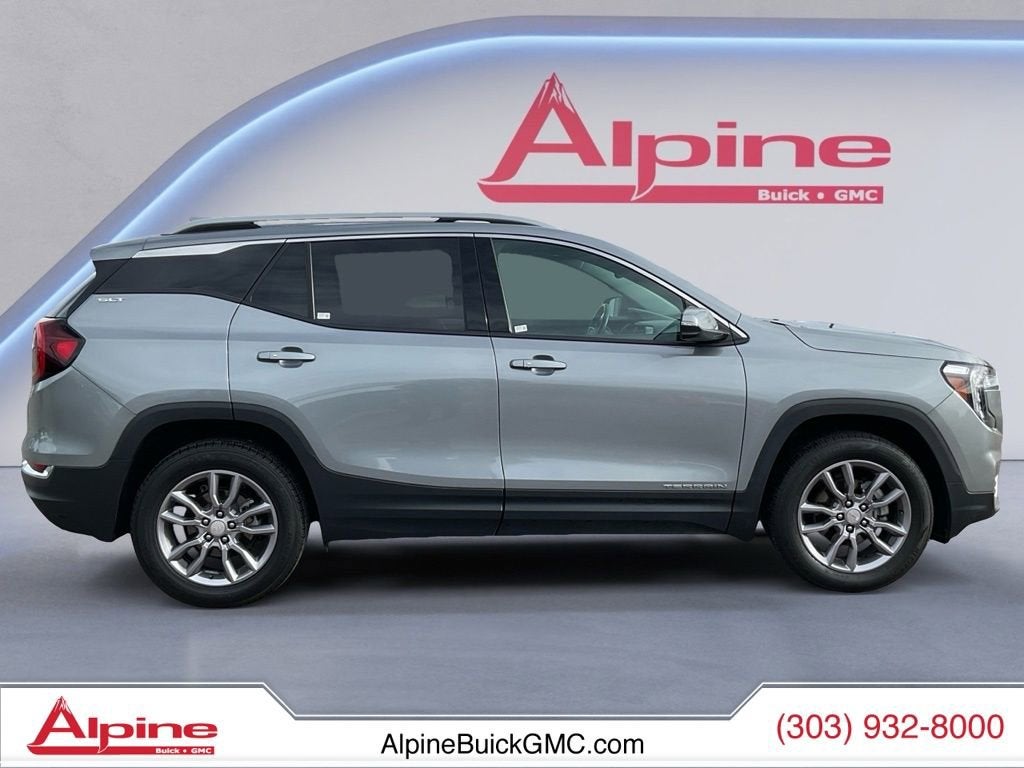 2023 GMC Terrain SLT