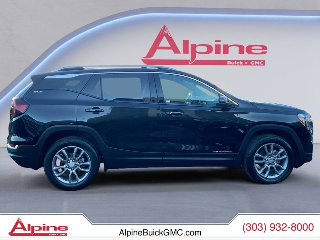 2023 GMC Terrain SLT