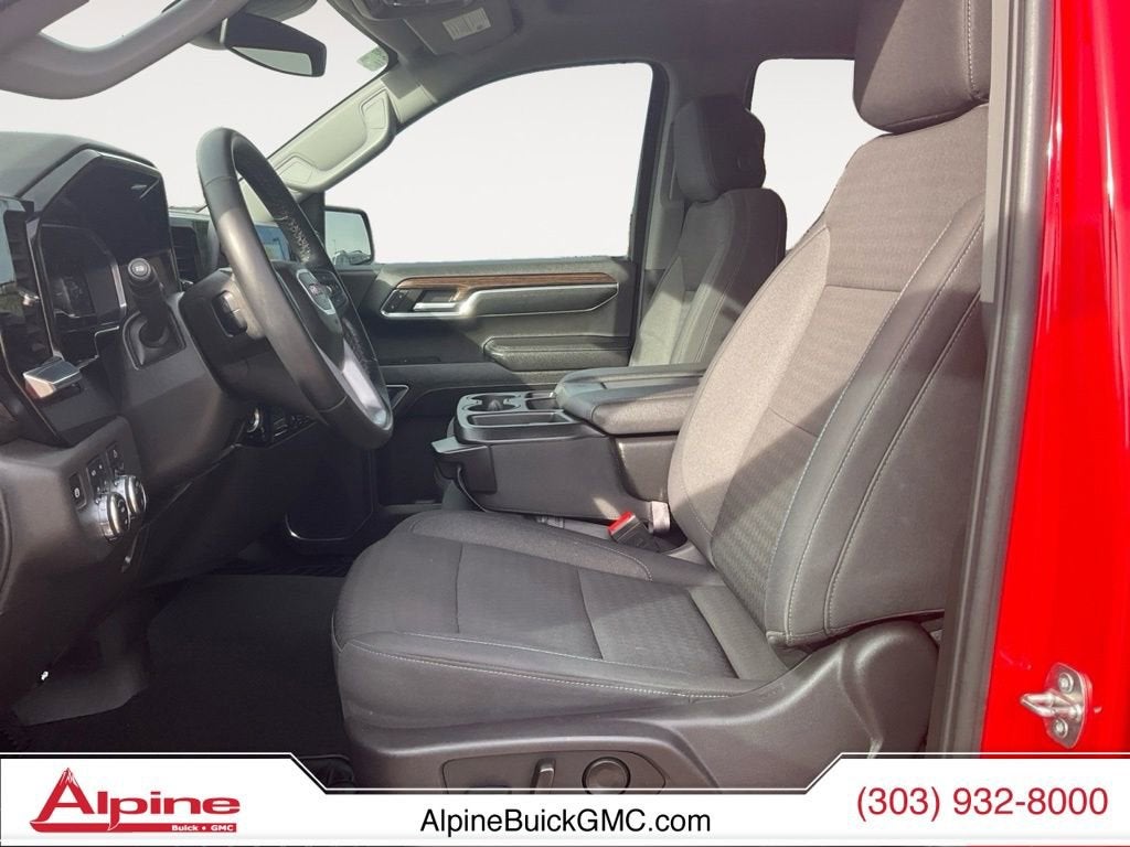 2024 GMC Sierra 1500 SLE