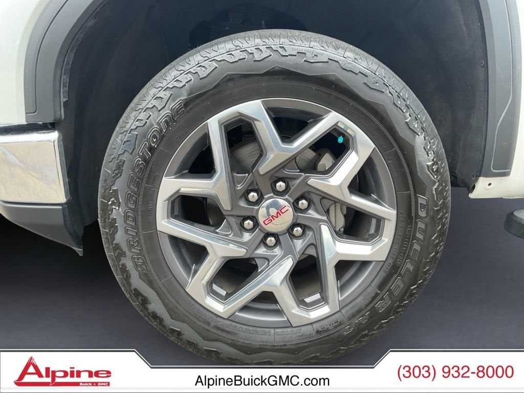 2024 GMC Sierra 1500 SLT