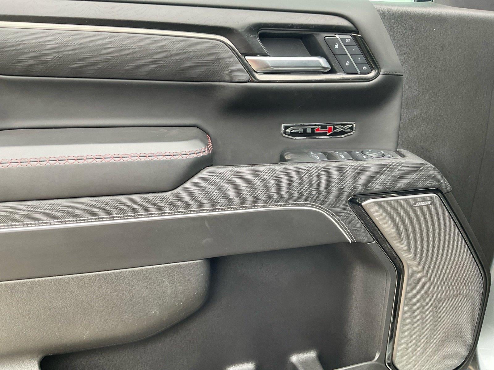 2025 GMC Sierra 1500 AT4X