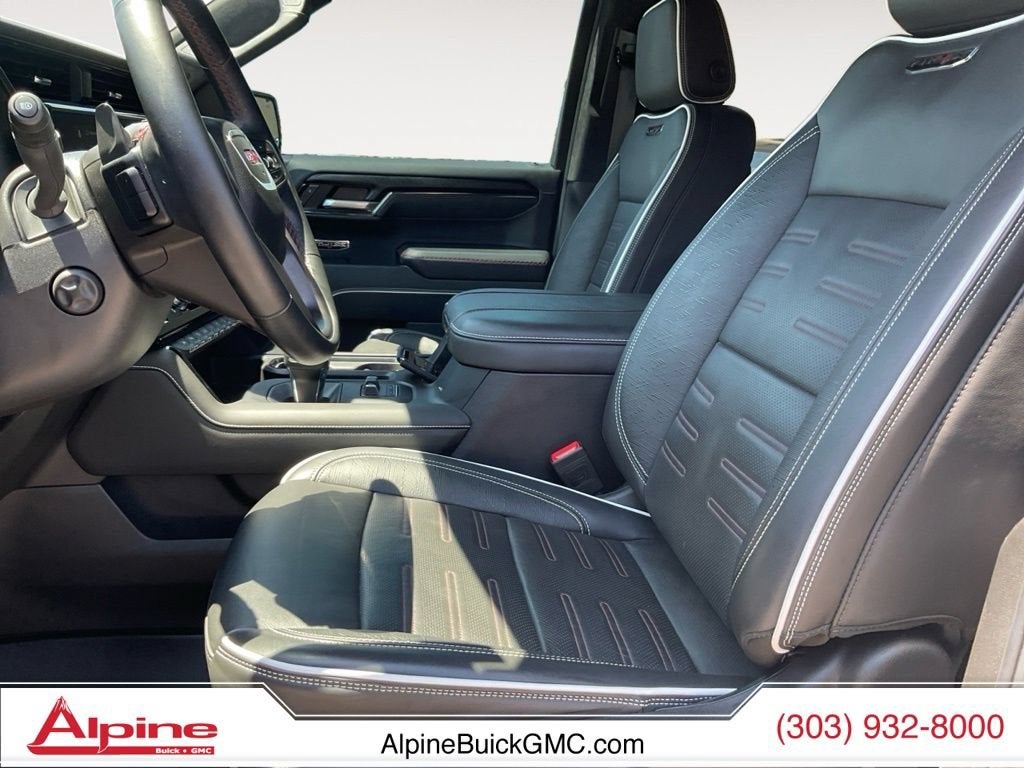 2025 GMC Sierra 1500 AT4X