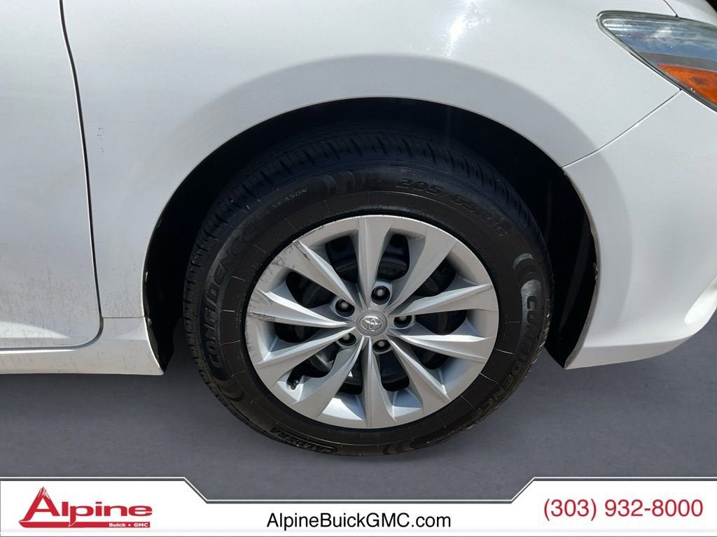 2017 Toyota Camry LE