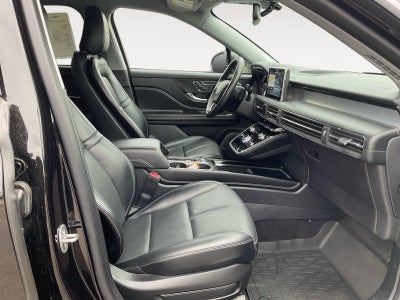 2022 Lincoln Corsario Standard