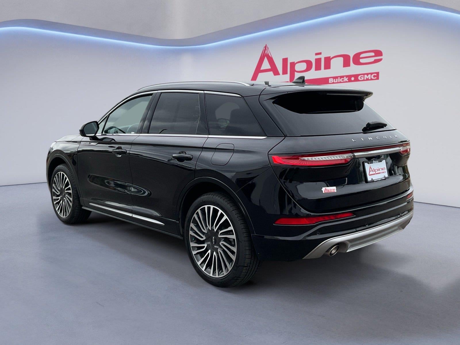 2022 Lincoln Corsario Standard
