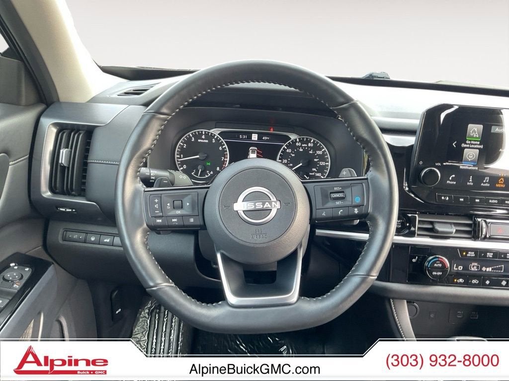 2025 Nissan Pathfinder SL 4WD