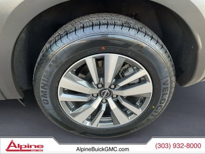 2025 Nissan Pathfinder SL 4WD