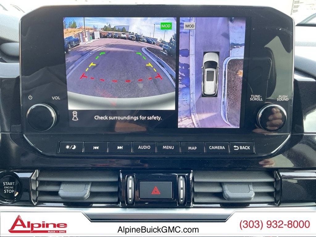 2025 Nissan Pathfinder SL 4WD