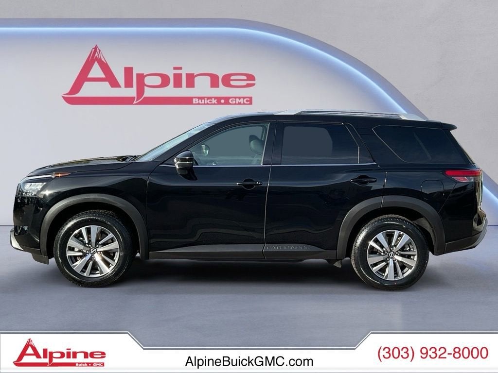 2025 Nissan Pathfinder SL 4WD