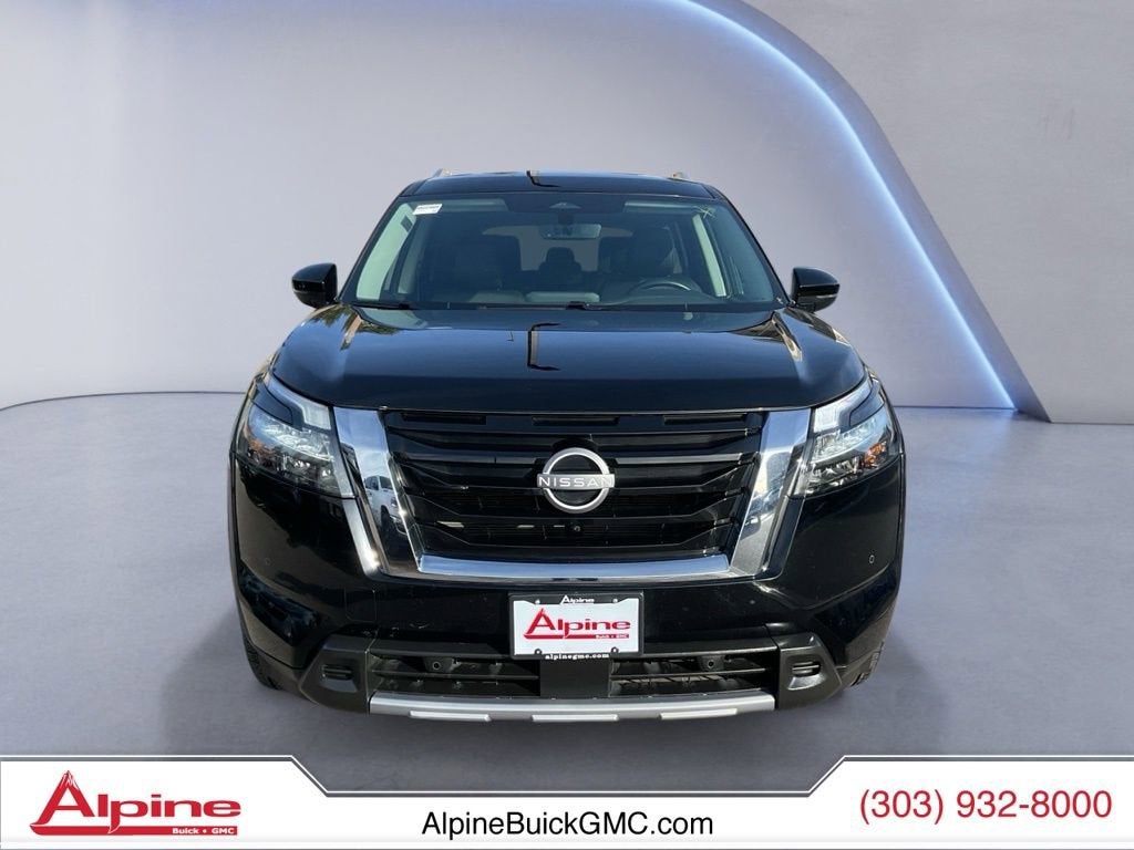 2025 Nissan Pathfinder SL 4WD