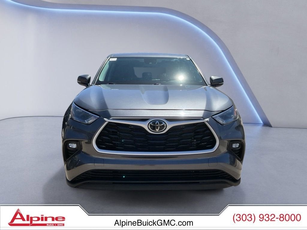 2024 Toyota Highlander LE