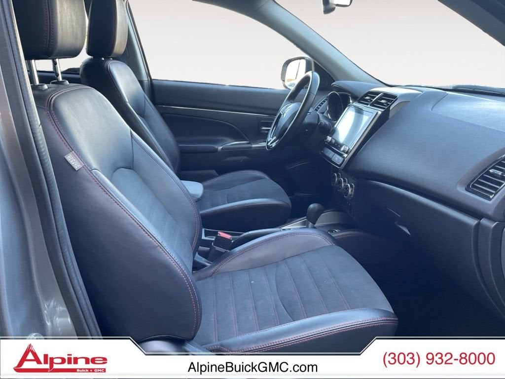 2024 Mitsubishi Outlander Sport SE