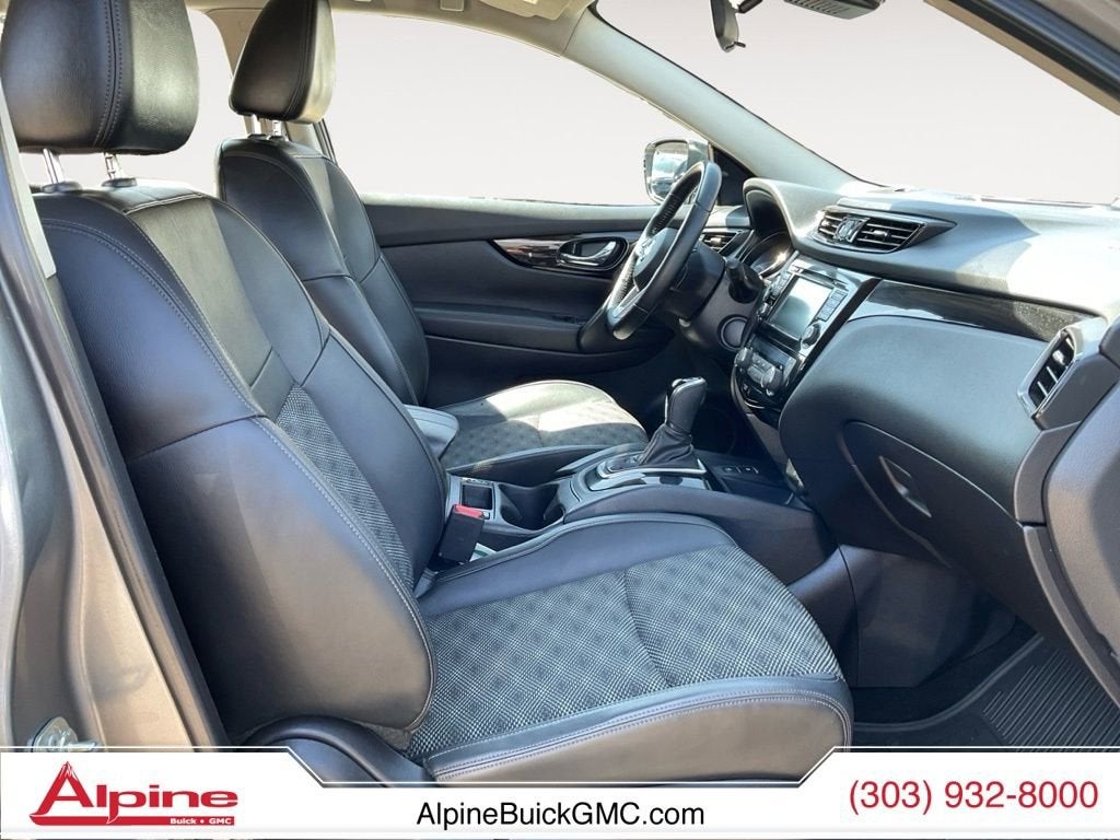 2022 Nissan Rogue Sport SV AWD Xtronic CVT
