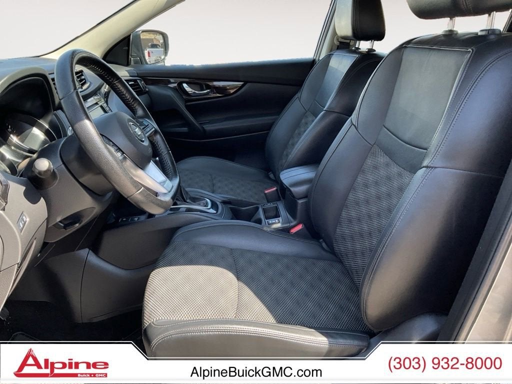 2022 Nissan Rogue Sport SV AWD Xtronic CVT