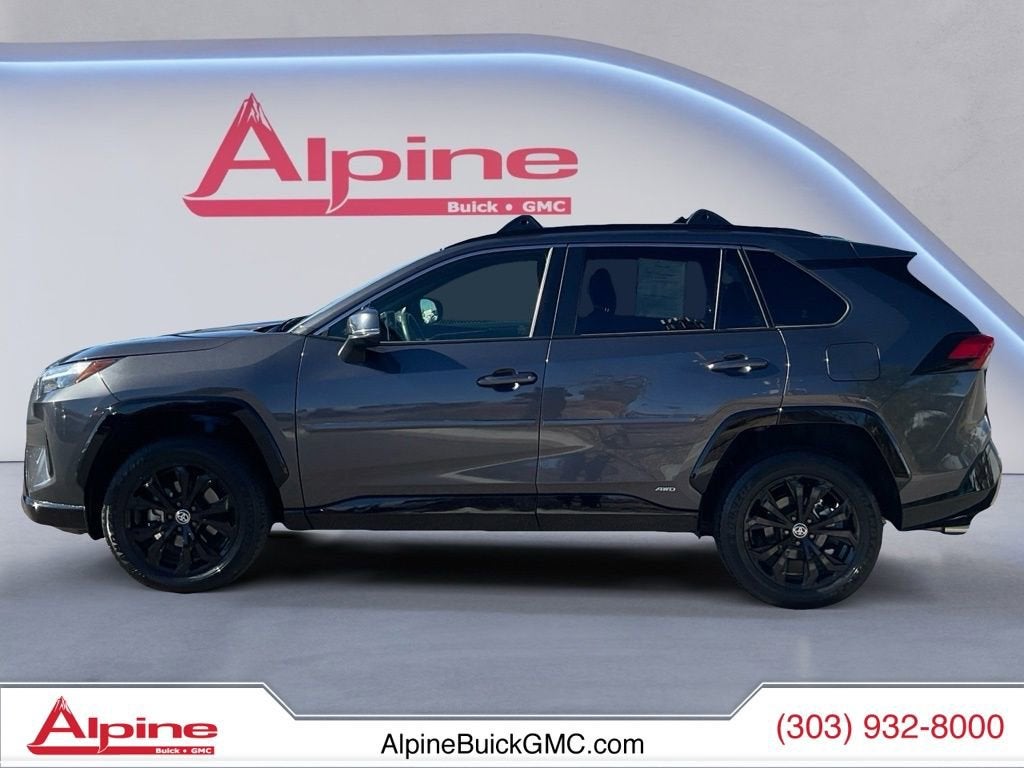 2023 Toyota RAV4 Hybrid SE