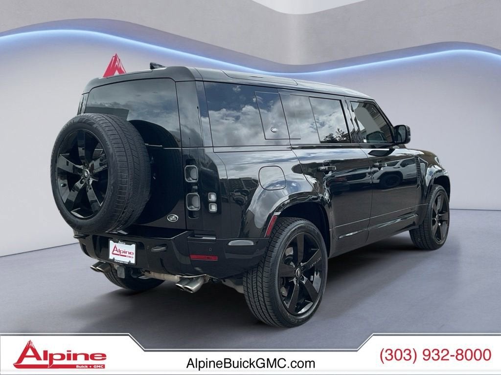 2023 Land Rover Defender 110 V8
