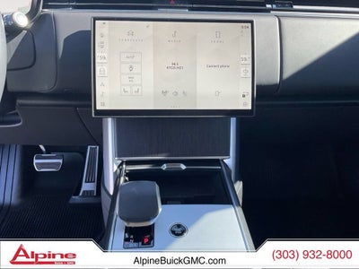 2025 Land Rover Range Rover P400 SE