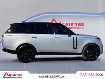 2025 Land Rover Range Rover P400 SE