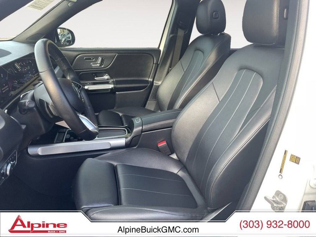 2025 Mercedes-Benz GLB 250 4MATIC®