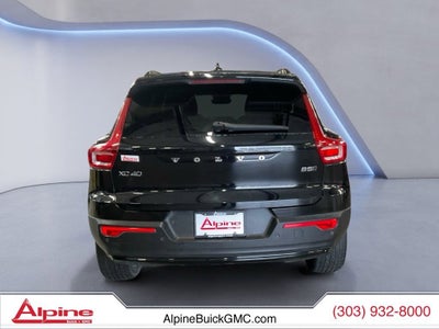 2024 Volvo XC40 B5 Plus Dark Theme