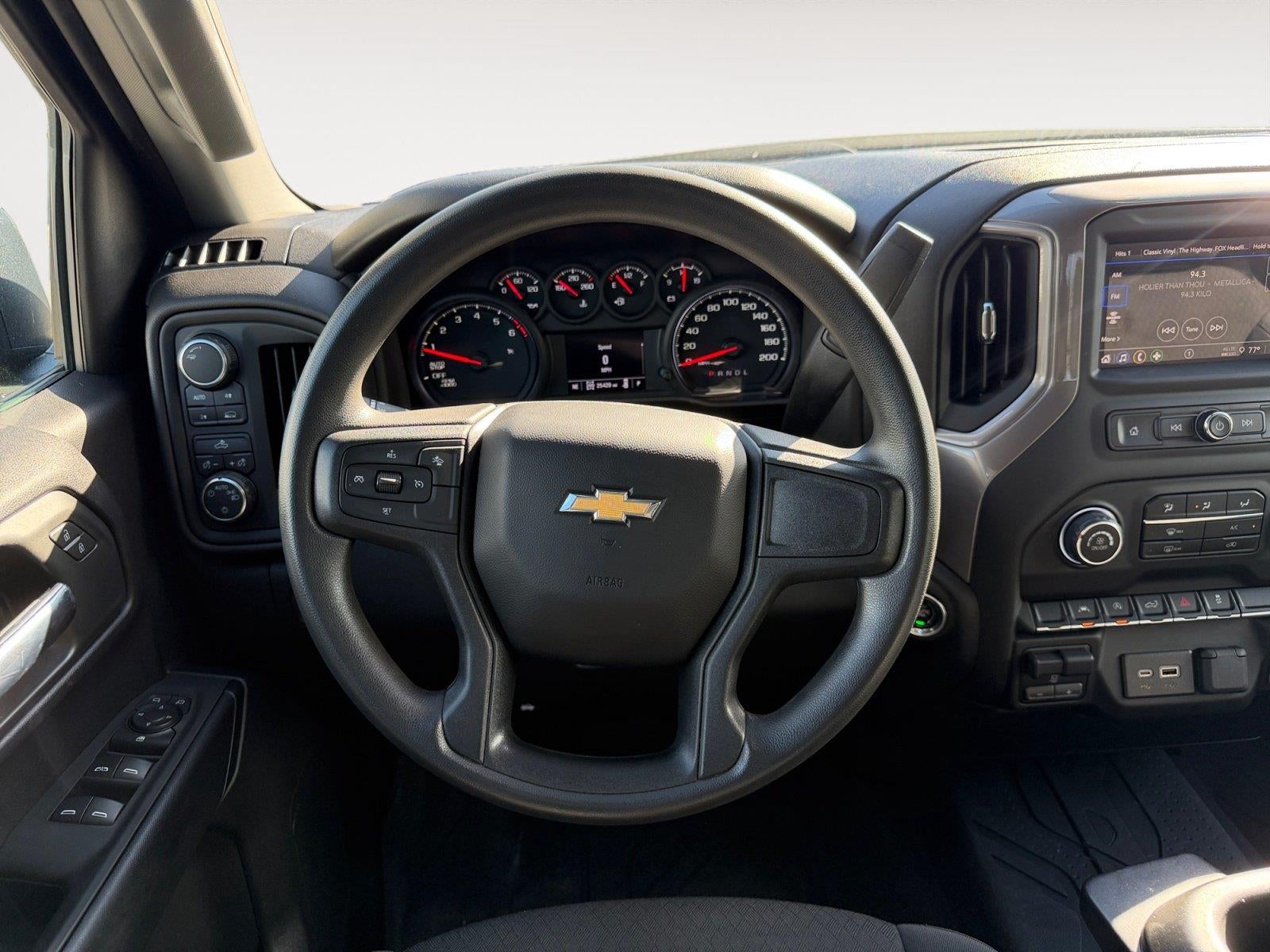 2024 Chevrolet Silverado 1500 Custom