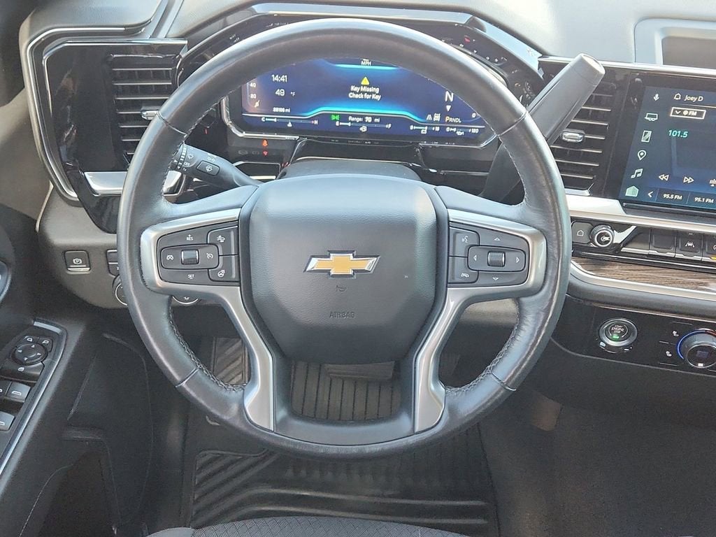2022 Chevrolet Silverado 1500 LT (2FL)