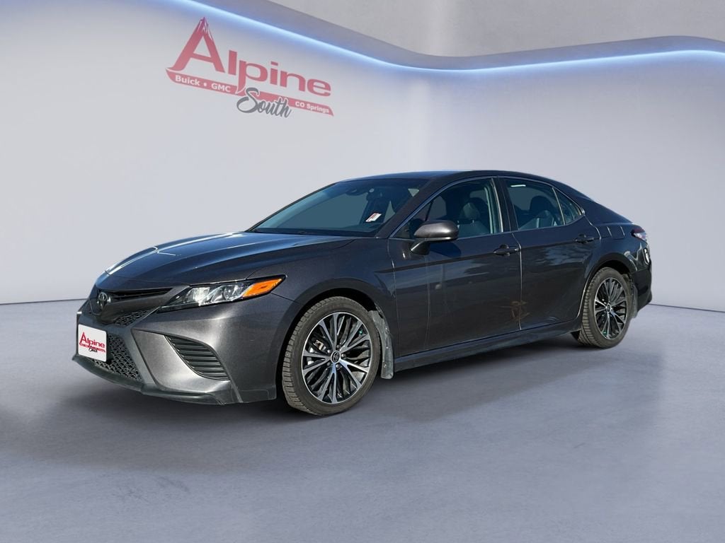 2020 Toyota Camry SE