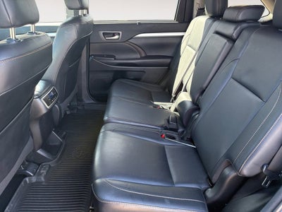 2018 Toyota Highlander SE