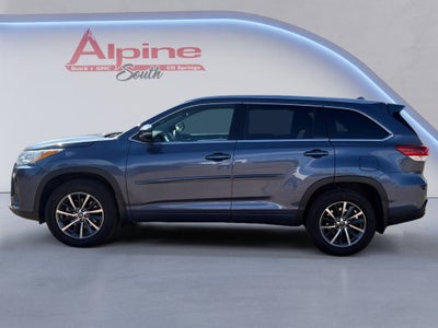 2018 Toyota Highlander SE